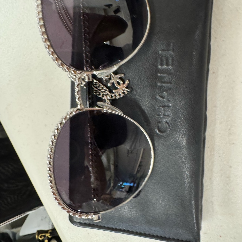 CHANEL Black and Silver Chain Sunglasses - Picture 3 of 3